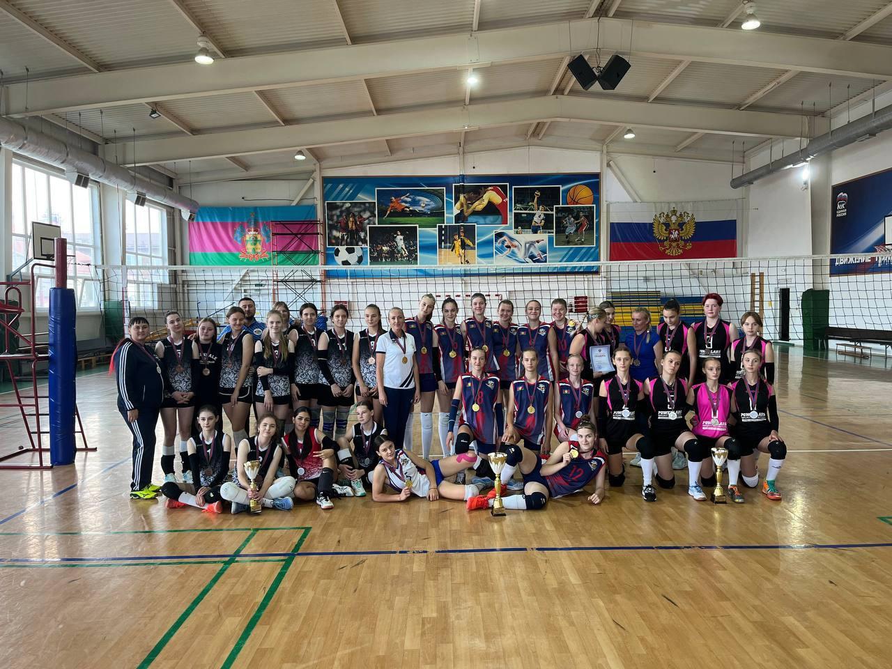 Финальные соревнования первенства Краснодарского края по волейболу среди девушек до 18 лет